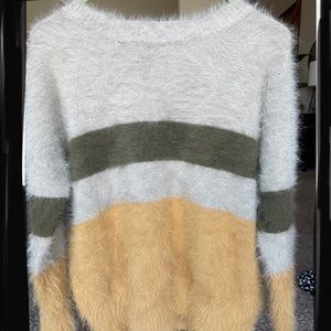 Roolee sweater